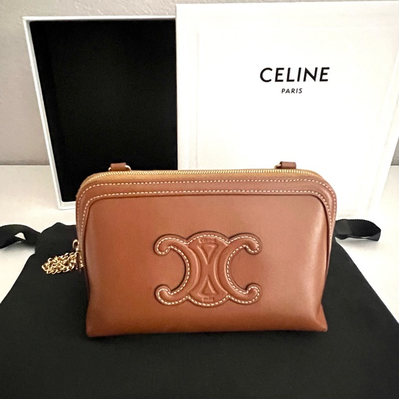 CELINE CLUTCH ON CHAIN CUIR TRIOMPHE IN SMOOTH CALFSKIN
TAN - Picture 3 of 10